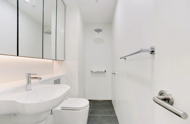 606/1B Lawson Square,Redfern,New South Wales 2016 4