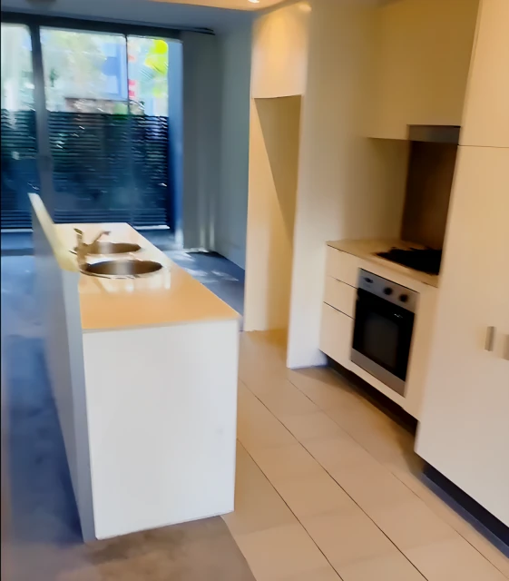 86/5A Victoria Park Parade 1