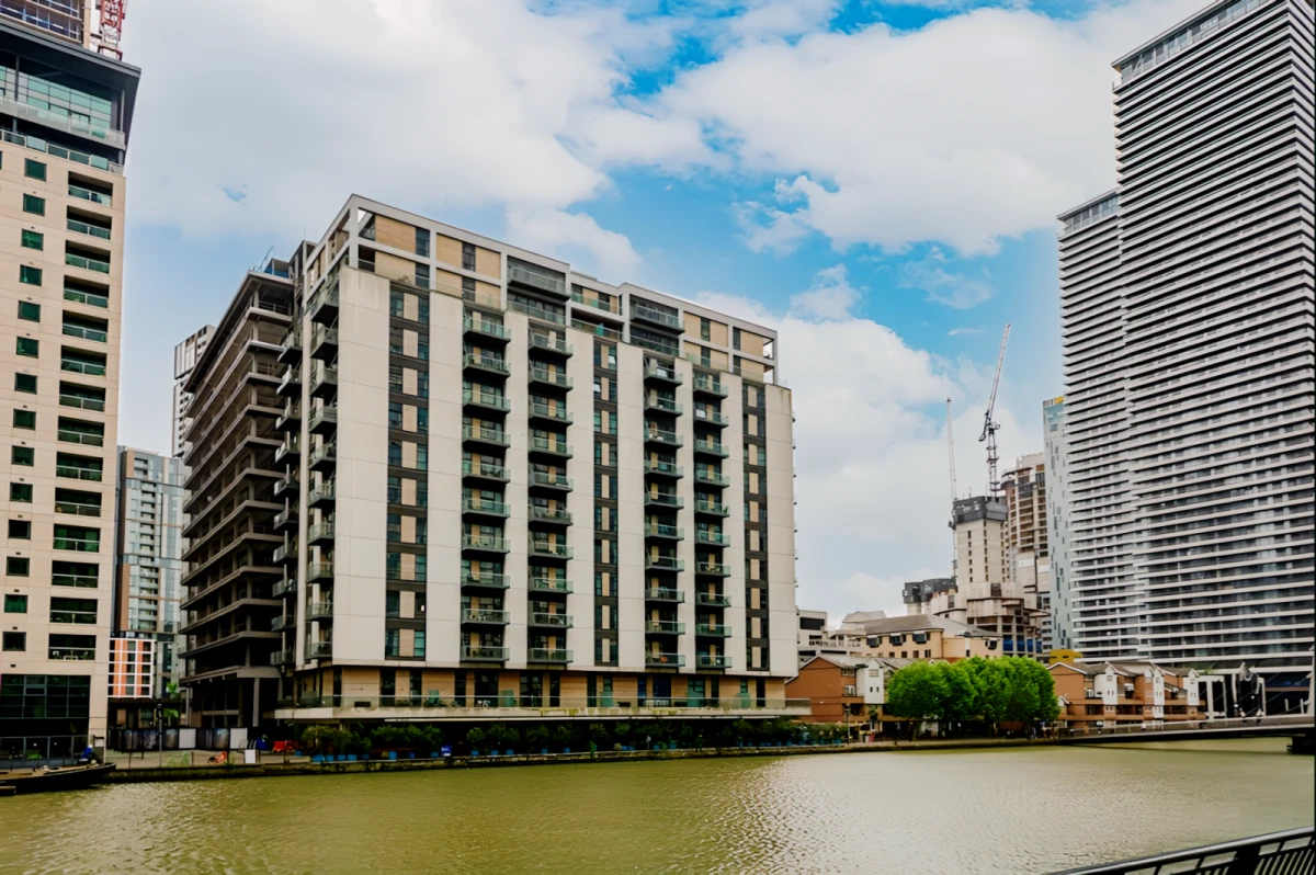 South Quay Serviced Apartments 0