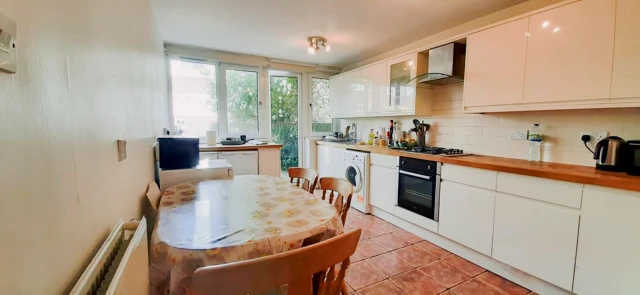 apartment in Islington 4