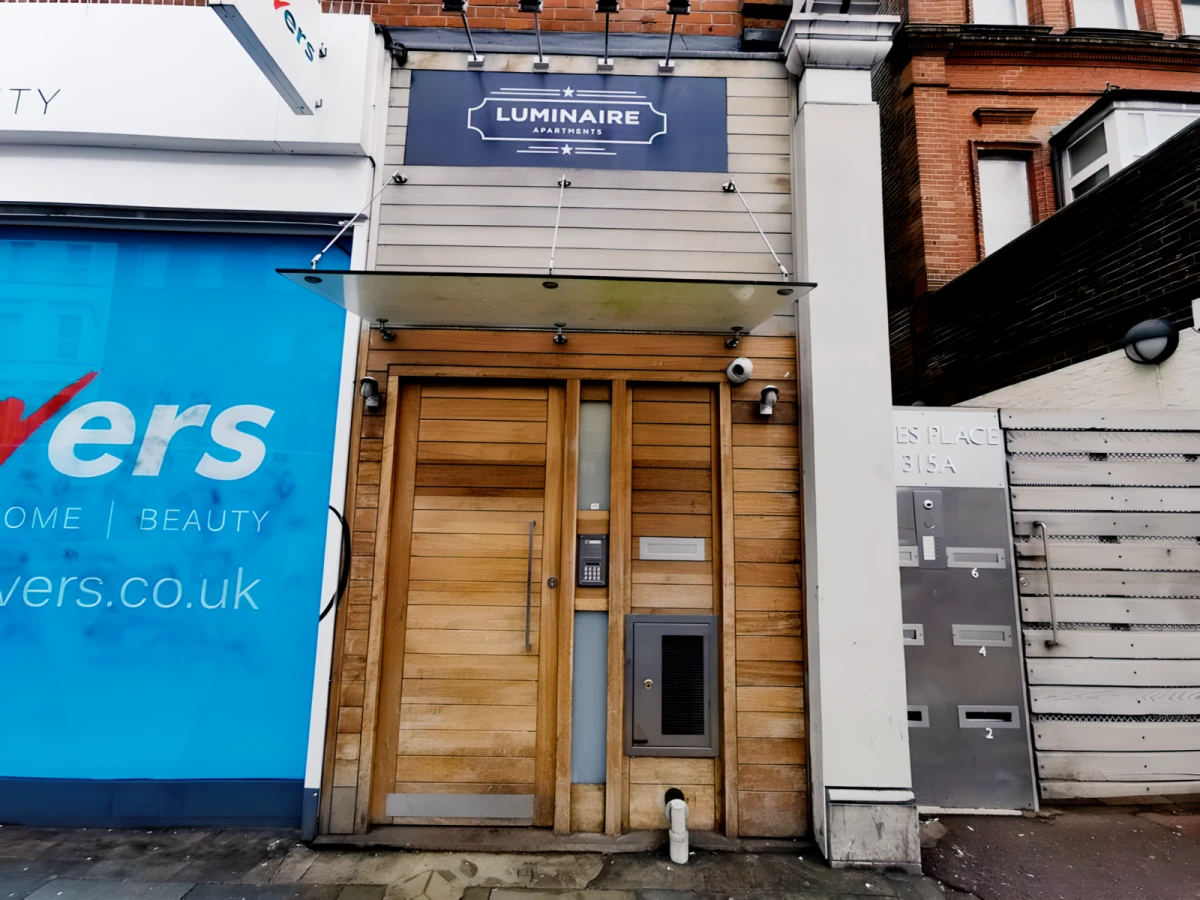 Kilburn High Road 14009# 0