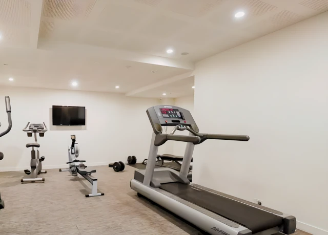 111/ 712 Station Street 1