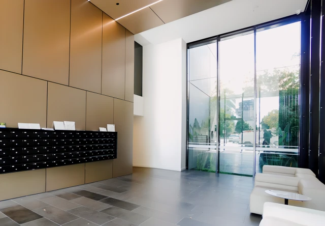 111/ 712 Station Street 2