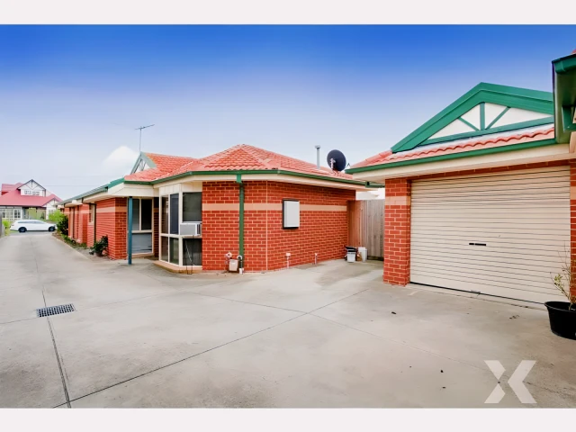 30 Bradley Street 2