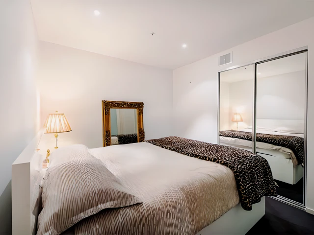 77 River Street - Melbourne student accommodation - 2 Bed, 1 Bath