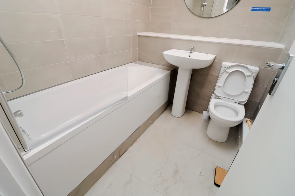 apartment in Ealing 0