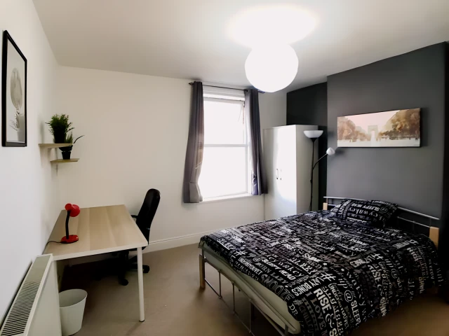 Entire Place·5B3B···Radford Blvd 3