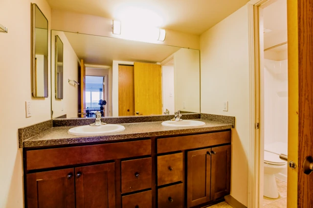 Haslett Arms Apartments 4