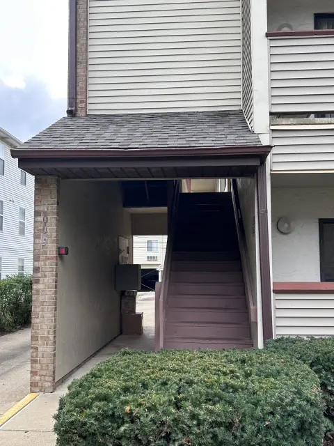 1009 W. Clark, Urbana 0