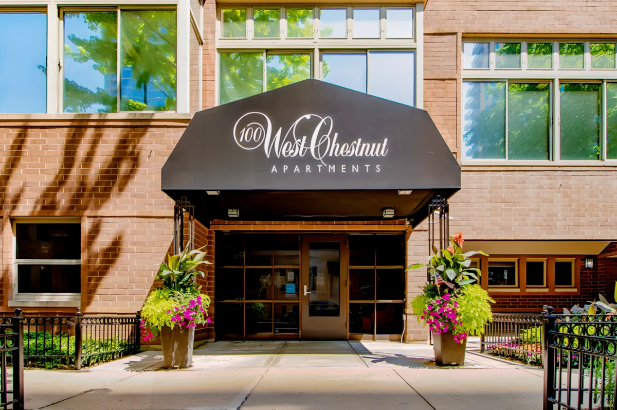 100 West Chestnut Apartments 0