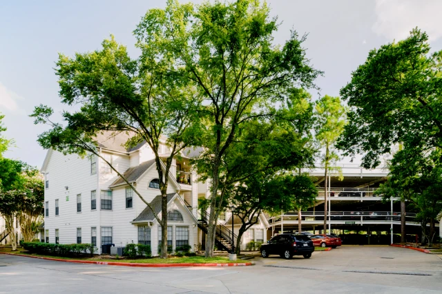 The Grove at White Oak Apartments 4