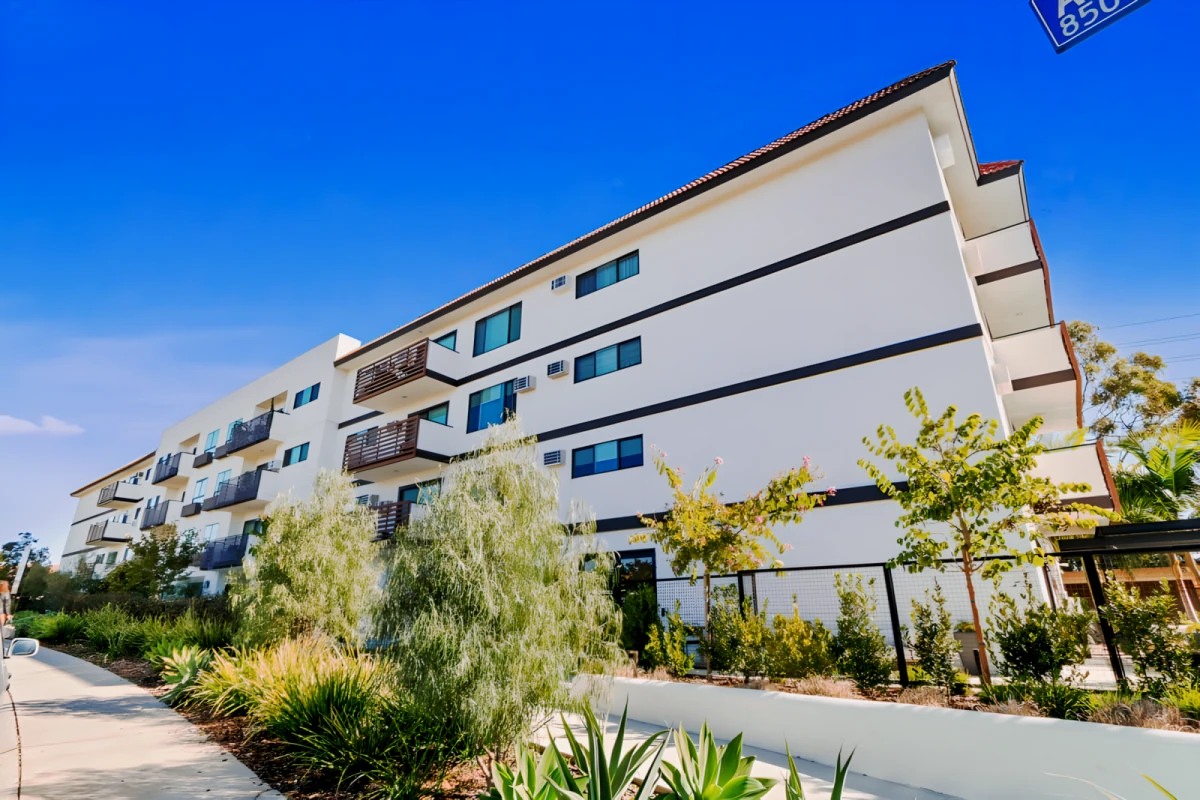 Sepulveda West Apartments 0