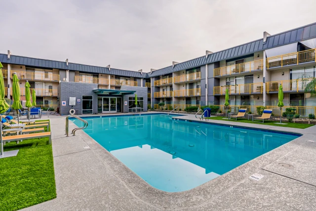 Avenue 19 Apartments 1
