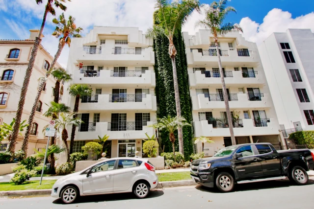 311 S. Swall Drive Apartments 1