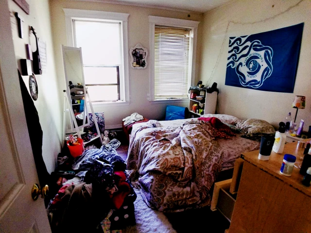 1422 Commonwealth Ave 4
