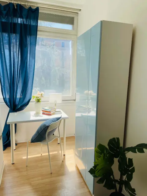viale Coni Zugna  1