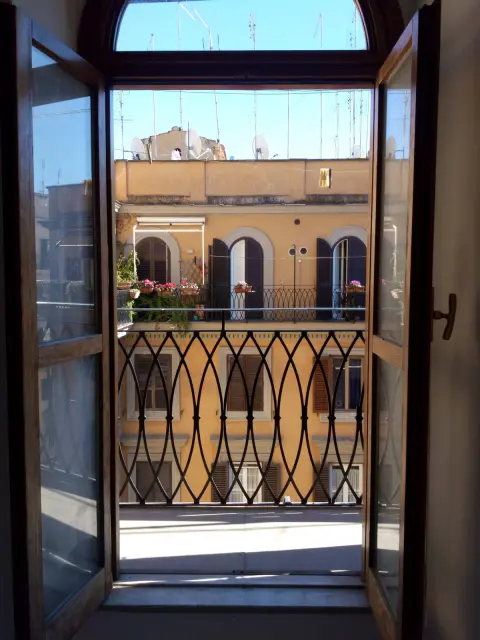 Via Principe Amedeo 92, Rome 1