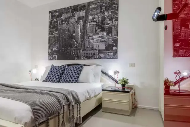 Apartment in Via Cesare da Sesto 4