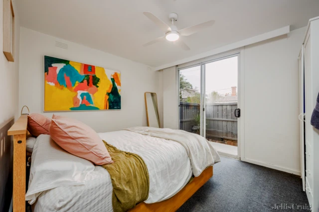 1/40 Woolton Avenue, Thornbury 2