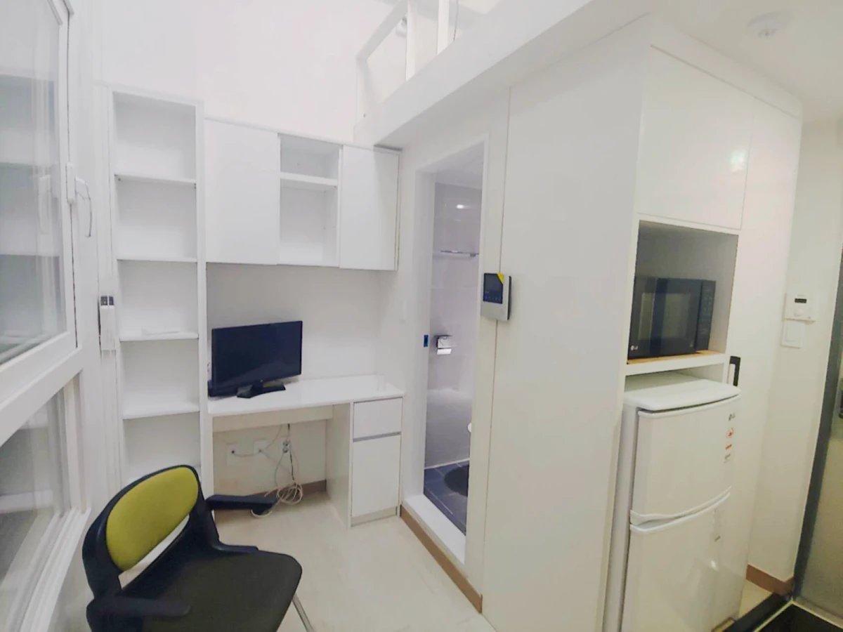 Duplex Loft near Hongdae 0