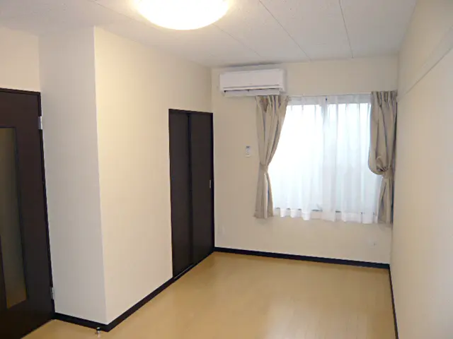 レオネクスト川原 102号室 1