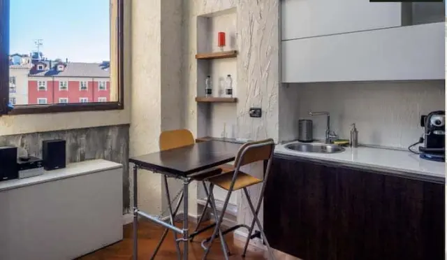 Moscova, center, industrial design apt 1