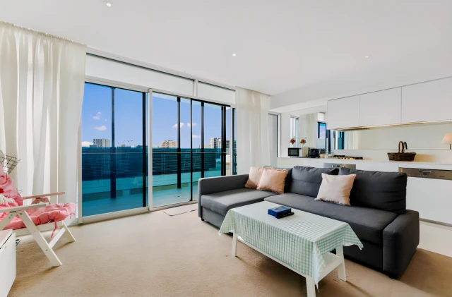 Lovely CBD 2BR Apt-Aria on Gouger-Parking-Wi-Fi 4