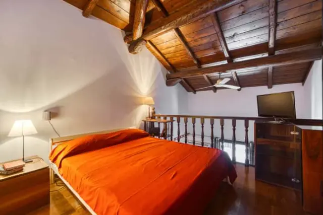 Piazza Maggiore Duplex Apartment 1