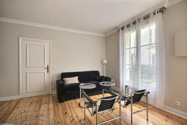 Rue Pierre Leroux 3