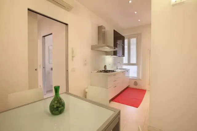 ISOLA GARIBALDI MODERN APARTMENT 4