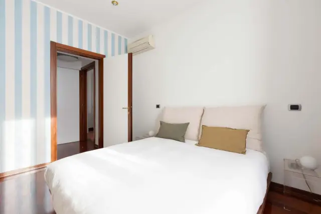 Duomo Cairoli bright apartment 4