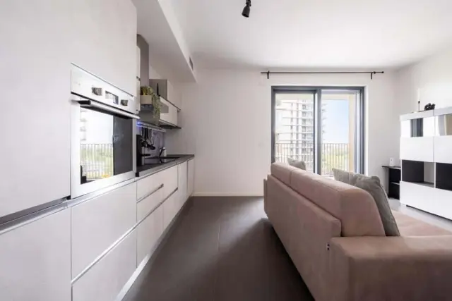 Uptown74 - Bloom Apartment 4