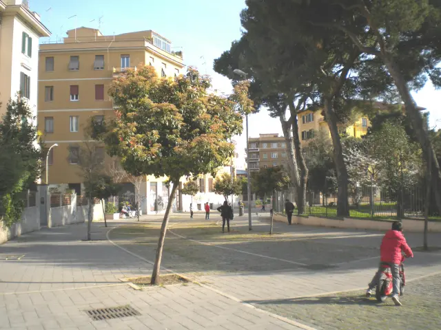 Via della Stazione Tuscolana 2