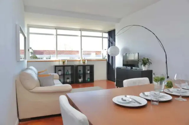 Beautiful 3 bedroom apartment in Parede