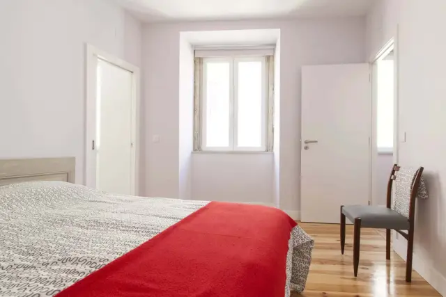 Vintage 2BR Apt in Chiado, nearby Rossio train station 2