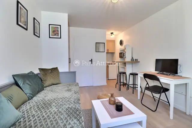 Rental Furnished Studio Apartment - 18m² - Canal Saint Martin - Paris 2