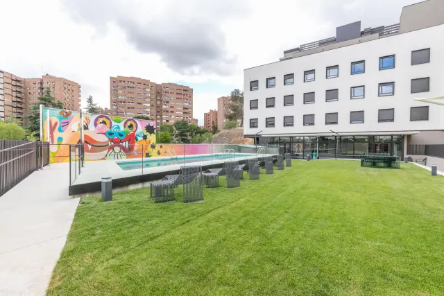residence near Calle de Sinesio Delgado 4