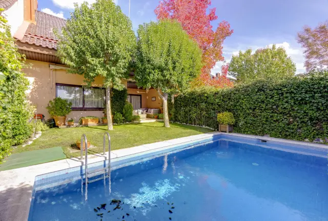 house near Calle de Ana Teresa 2