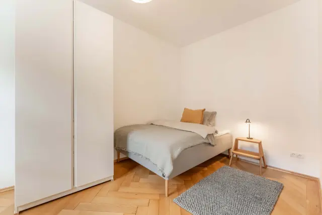 Max, Munich 1