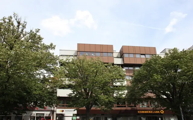 Otto-Suhr-Allee 90DE-01-234M 2