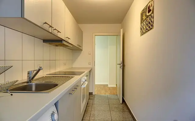 Aachener Strasse 8DE-09-003M 3