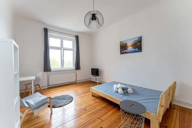 HERMANNSTR. 233 -  VH 4. OG links (Gigacube) - 1004 2