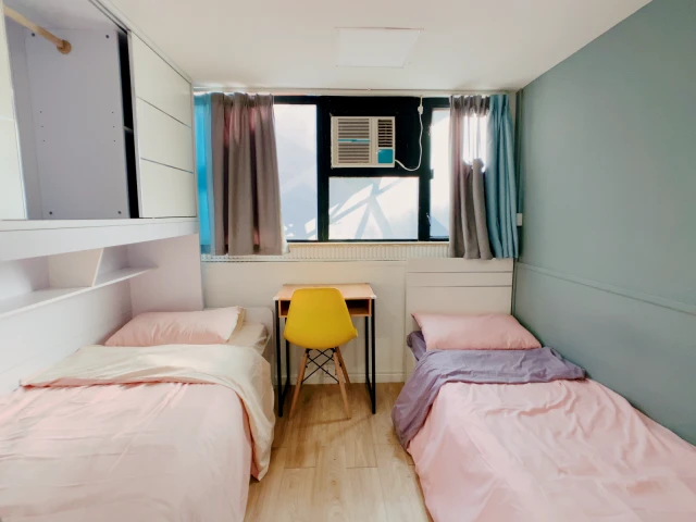 Jordan | Youth Apartment