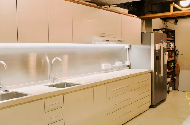 Sham Shui Po Super Savings Theme Apartment 3