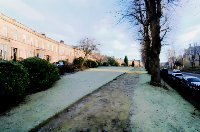 Cleveden Crescent, G12 0PB 1