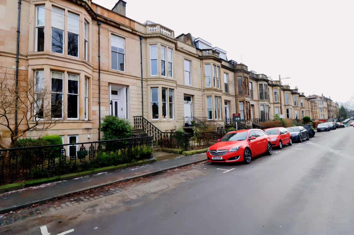 Hamilton Park Avenue , The Botanics G12 8DU 0