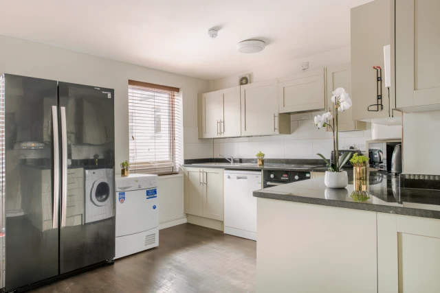 Flat 2, 4 Rob Roy House - chỗ ở sinh viên tại Nottinham - 6 Bedrooms 2 Bathrooms