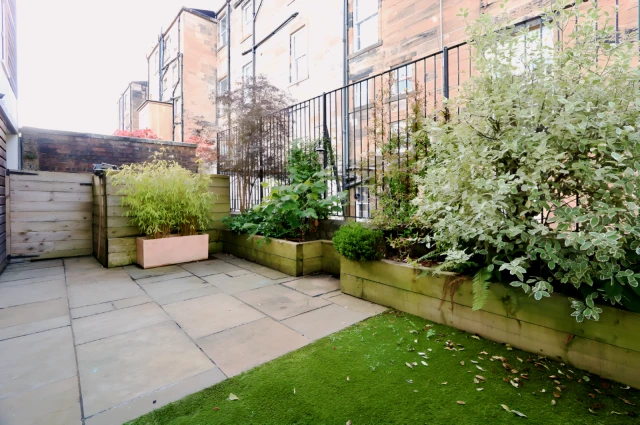 Woodside Place Lane, G3 7RB 3