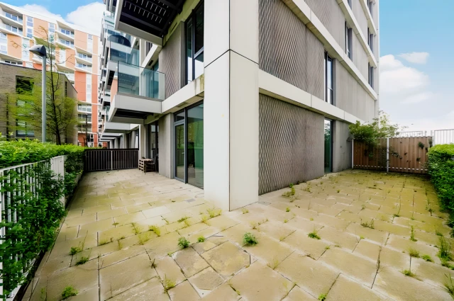 Cable Street, Nautical Drive 16213# 1