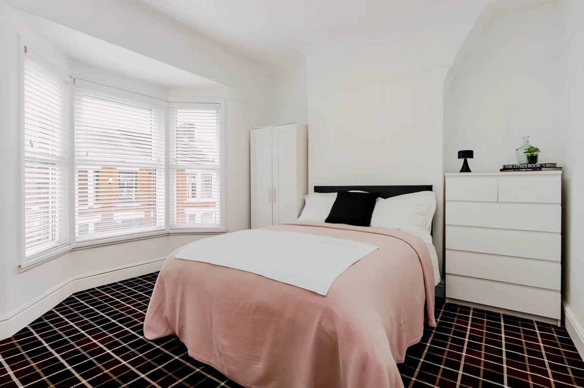 In my (4 bedroom) Liverpool Home 0